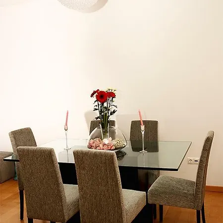 Sunny Little Sister Apartment At 7 Min Walking From The Beach Appartement