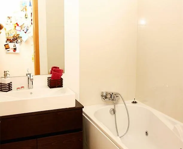 Sunny Little Sister Apartment At 7 Min Walking From The Beach Appartement